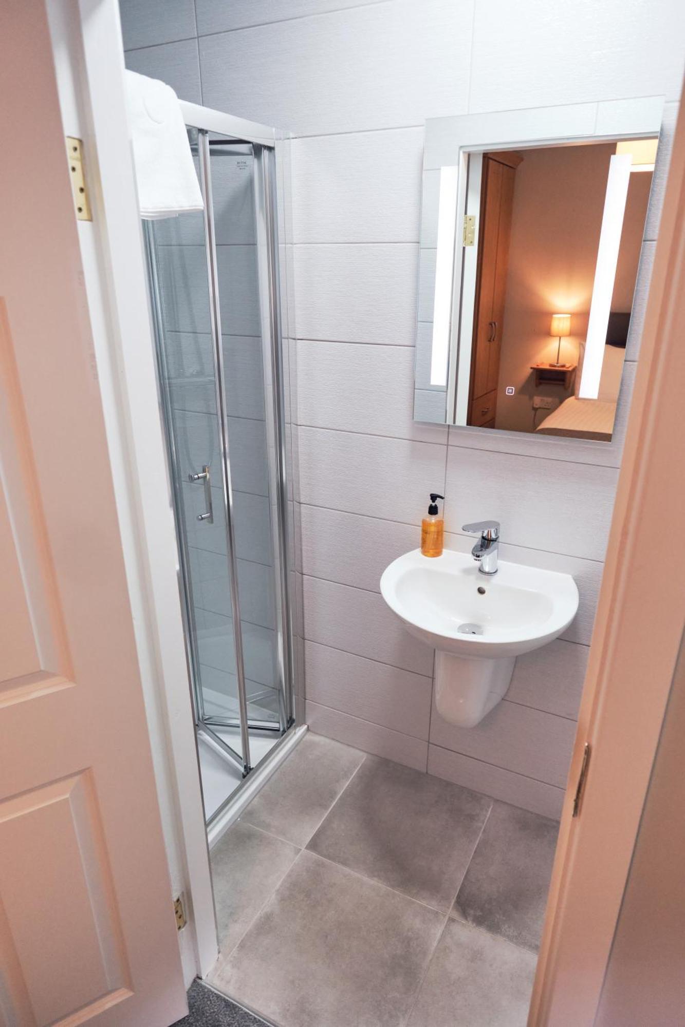 Murphy'S Pub And Bed & Breakfast Dingle Bagian luar foto